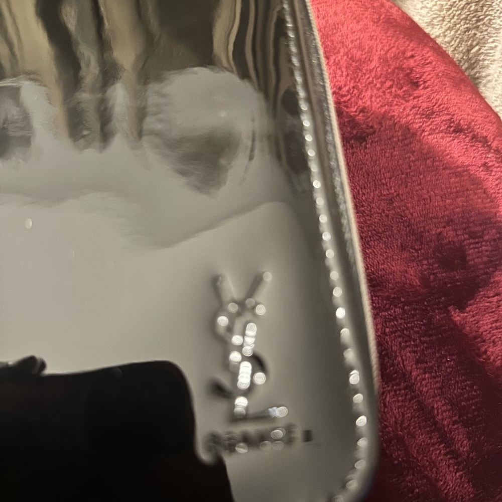 YSL Black Patent Leather Makeup Bag - Picture 4 of 7